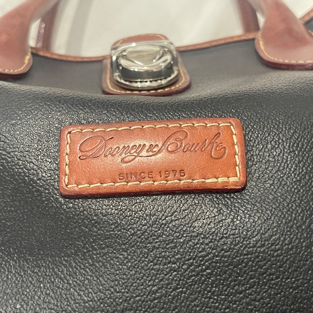 VINTAGE Dooney & Bourke Leather Crossbody Satchel Bag EUC! - Picture 8 of 13